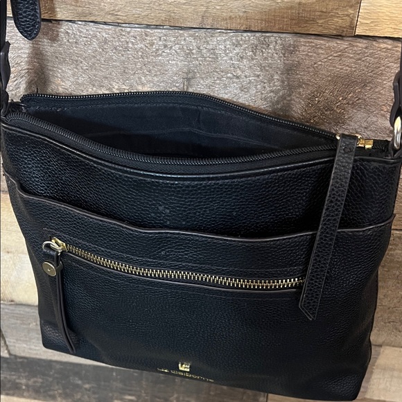 Liz Claiborne Black Crossbody Bag - Picture 7 of 16